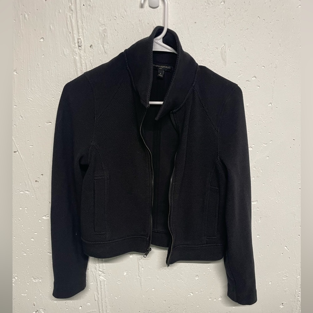Like new Banana Republic Cropped Jacket.